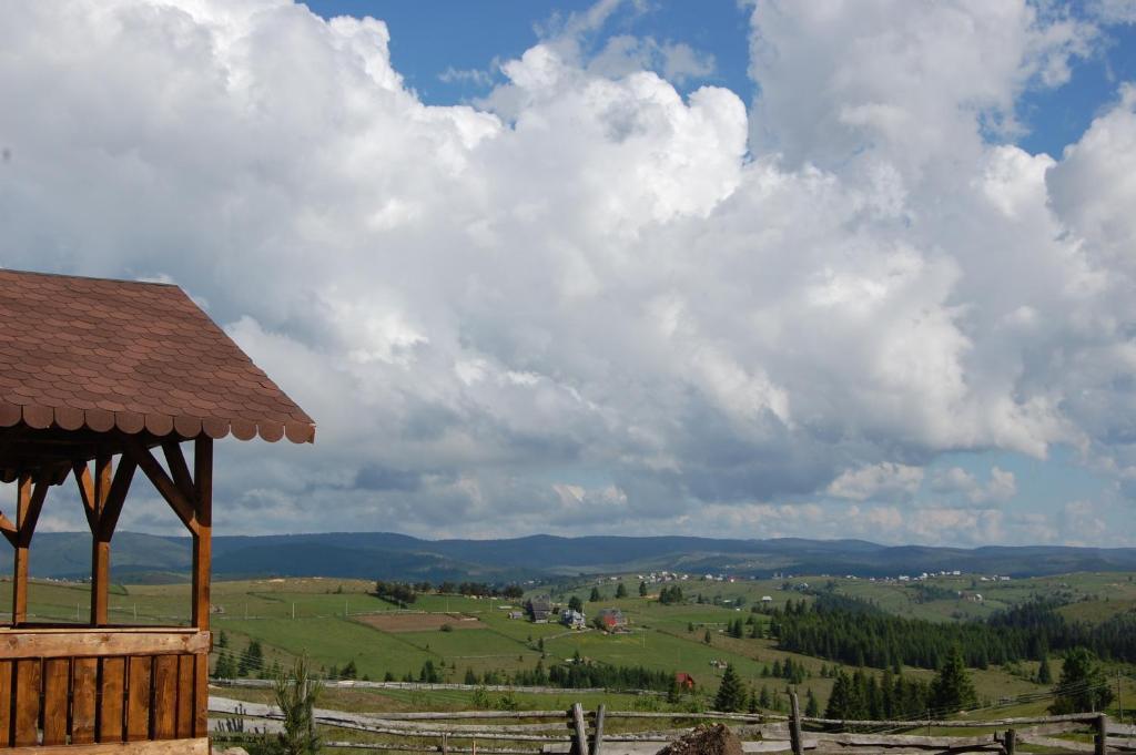 Cabana Motilor Mărişel Esterno foto